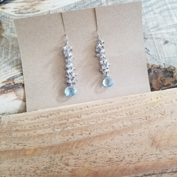 Earrings light blue gemstone dangles - Picture 5 of 7
